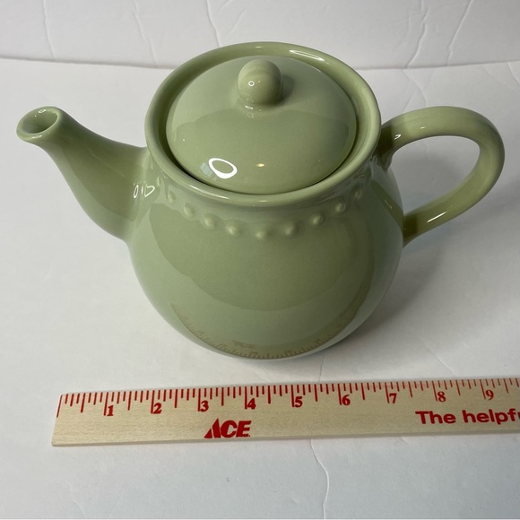 Pottery Barn EMMA Green Teapot 40oz Made In Portugal - Picture 13 of 16